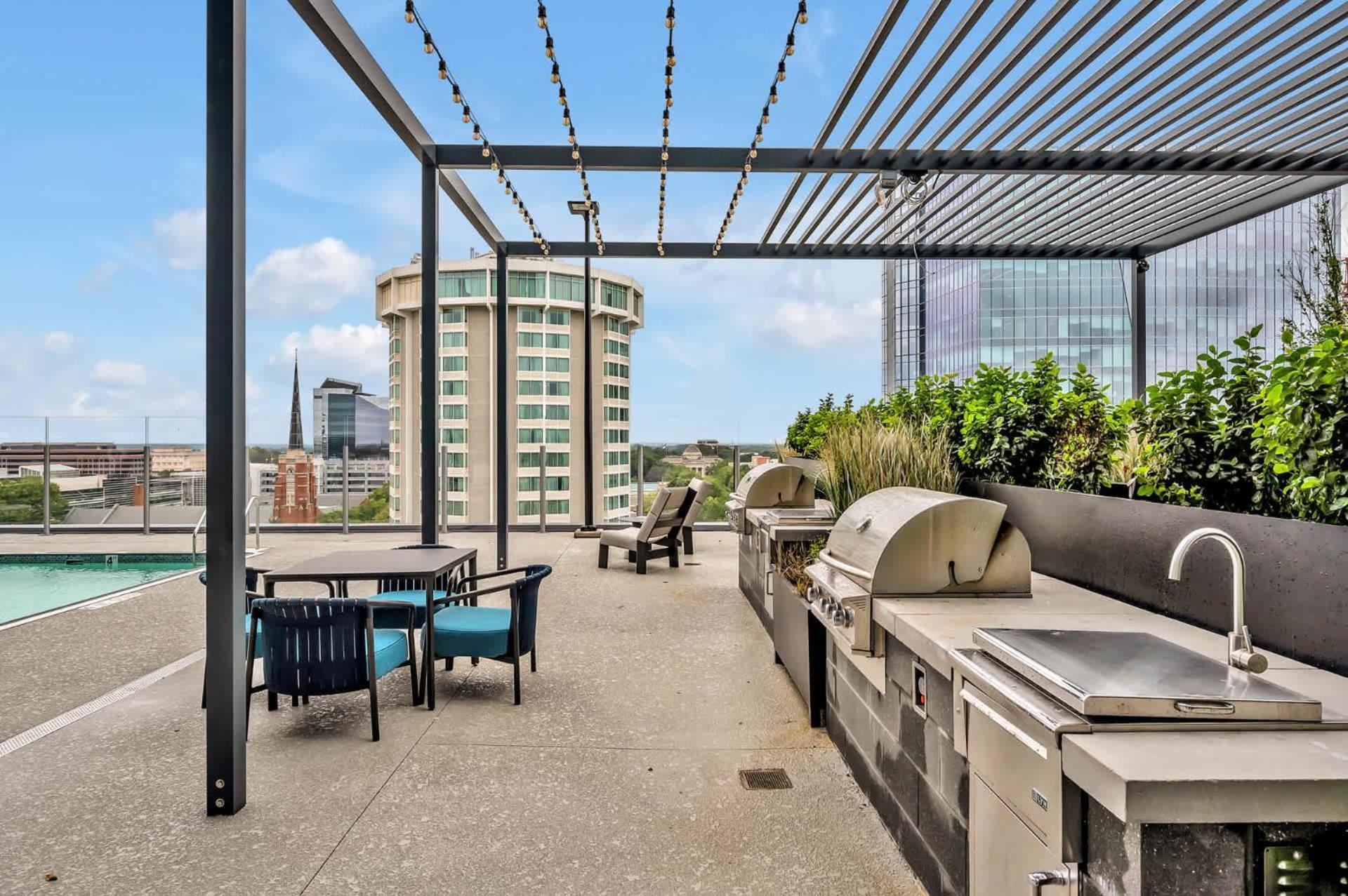 High-Rise Apt Raleigh Free Parking & Sunset View 1 Exterior photo