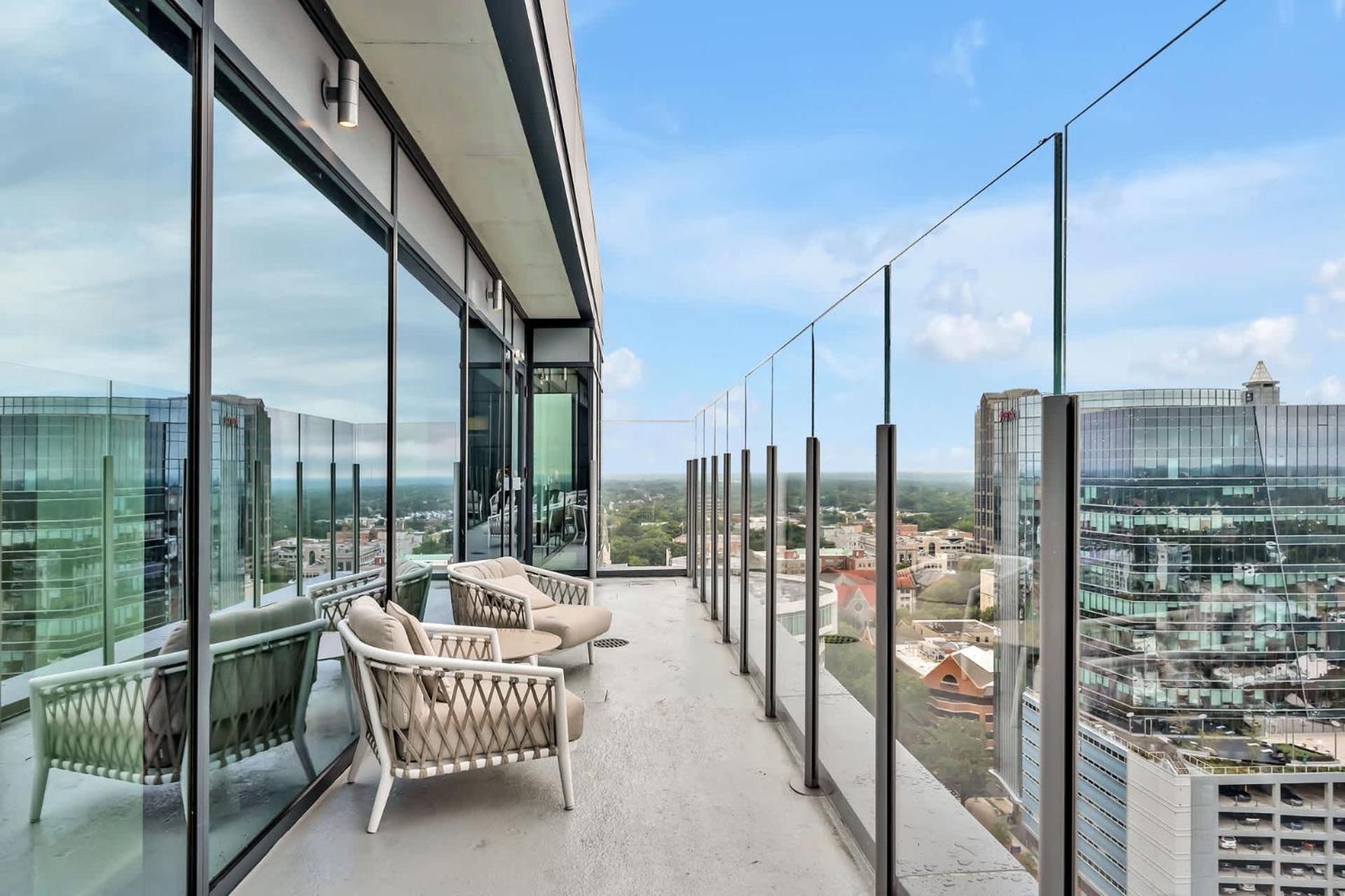 High-Rise Apt Raleigh Free Parking & Sunset View 1 Exterior photo